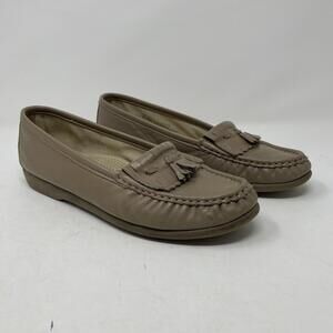 SAS Softie Womens Size 8.5M Taupe Leather Kiltie Tassel Slip On Loafer Shoes